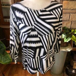 Ruby Rd size Medium 3/4 sleeve black and white top with bling around collar